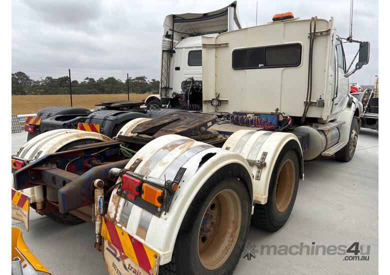 2001 Ford Sterling Prime Mover