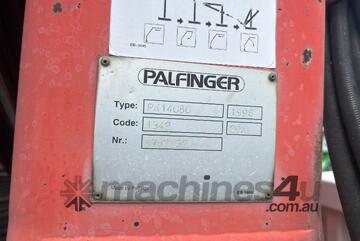 Volvo 1993   FL10 Crane Truck