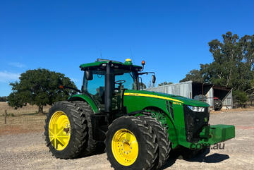 John Deere 8370R FWA/4WD Tractor