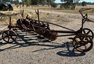 ANTIQUE ''Sunshine'' disc plough