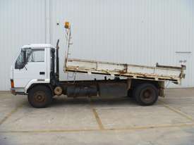 1992 Mitsubishi FH100 Tipper - picture0' - Click to enlarge