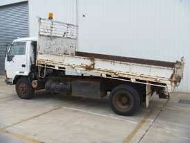 1992 Mitsubishi FH100 Tipper - picture1' - Click to enlarge