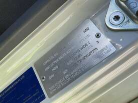 2017 Hino 917   4x2 Pantech - picture1' - Click to enlarge