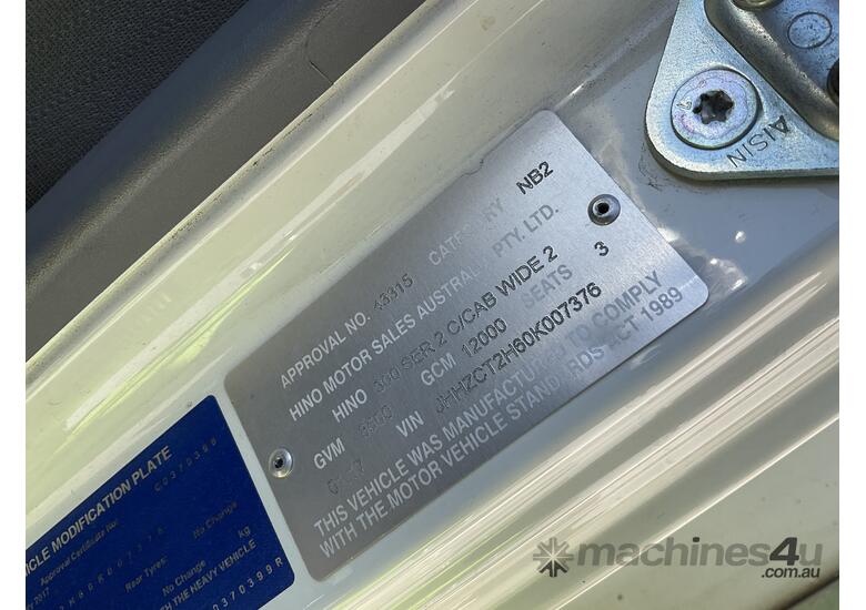2017 Hino 917   4x2 Pantech