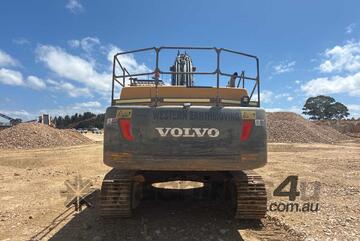 Volvo EC380DL Excavator (Steel Tracked)