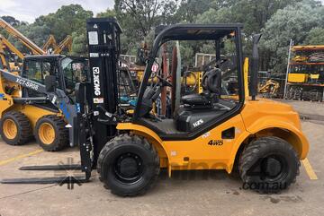   XCMG FD25T 4X4 ALL TERRAIN FORKLIFT, YANMAR DIESEL ENGINE, 4.7M 3 STAGE MAST