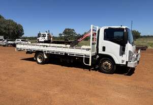 2009 Isuzu NH NQR 4x2 Crane Truck