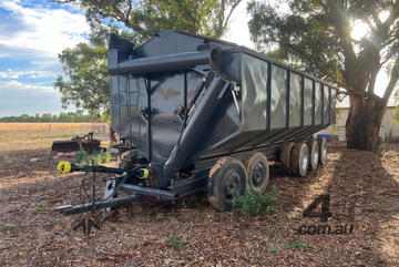 Dunstan 50T Haul Out / Chaser Bin Harvester/Header