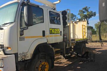 2014 Isuzu FTS 800 Crew Cab Service Body
