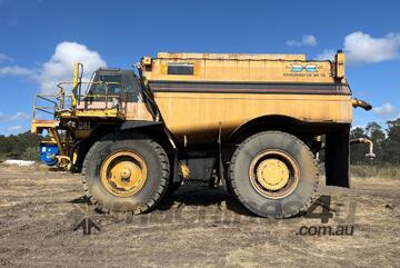 1998 Caterpillar 777D Water Cart