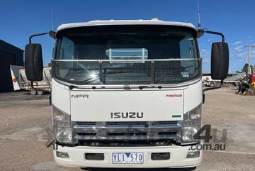 Isuzu 2011   NPR 300 MWB Tipper