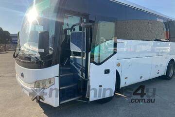 Yutong 2013   ZK6930H Bus