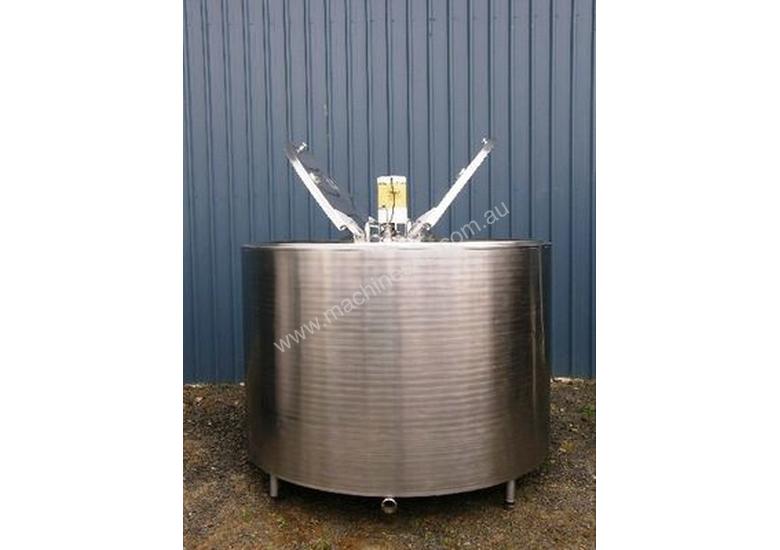 caption 2,600lt Jacketed Stainless Steel Tank