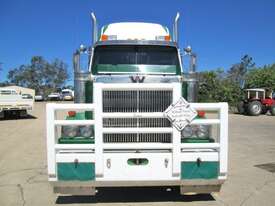 Western Star 4864FXB Primemover - picture2' - Click to enlarge