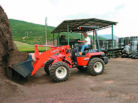 R520S Articulated Loader - picture1' - Click to enlarge