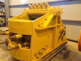 Kue Ken Jaw Crusher - picture1' - Click to enlarge