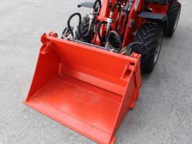 Articulated Loader 1470kg Perkins Joystick Control Standard Bucket, 4 in 1 Bucket and a set of forks - picture0' - Click to enlarge