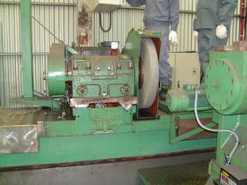 1.5M x 4.5M CNC Roll Grinder - picture0' - Click to enlarge