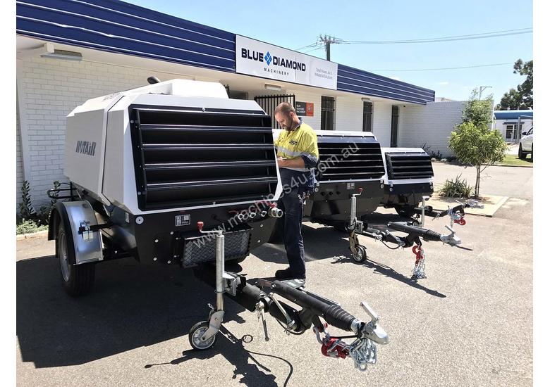 Click to view full size photos Portable Screw Compressor 25HP 64CFM