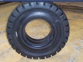 6.50X10 PUNCTURE PROOF FORKLIFT TYRE - picture0' - Click to enlarge