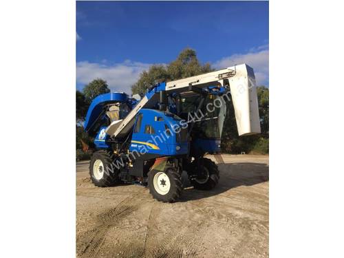 USED NEW HOLLAND 9090XD HARVESTER
