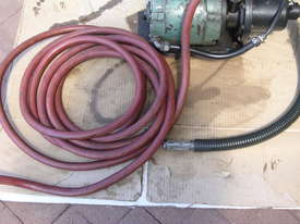 GMF MONO OIL SUCTION PUMP, 415 Volt - picture2' - Click to enlarge