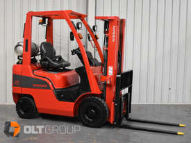 Nissan 1.8 Tonne Forklift P1F1A18DU 4.3m Lift Container Mast with Sideshift - picture2' - Click to enlarge