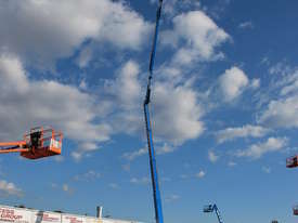 2009 Genie Z-135/70 Articulating Boom Lift - picture2' - Click to enlarge