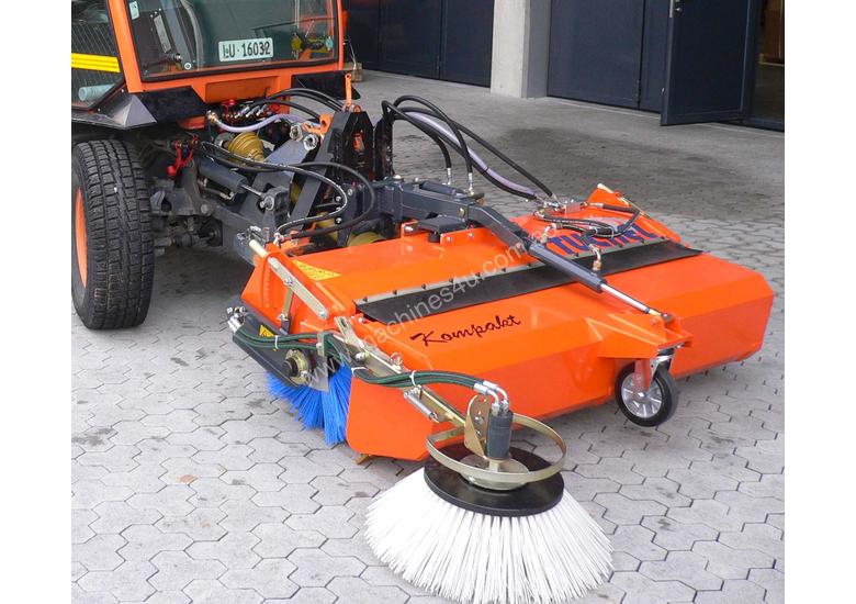 caption Tuchel Kompakt Road Sweeper