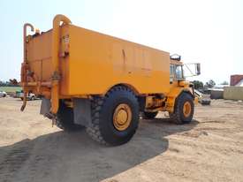Volvo A20C 4x4 Water Truck - picture2' - Click to enlarge