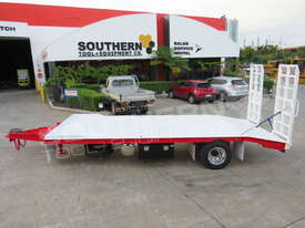 11 Ton Tag Trailer Custom Red & White ATTTAG - picture2' - Click to enlarge