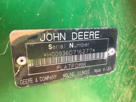 John Deere 936D Header Front Harvester/Header - picture0' - Click to enlarge