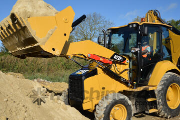 CATERPILLAR 422F2 BACKHOE LOADER