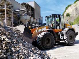 CASE 921F WHEEL LOADERS - picture0' - Click to enlarge