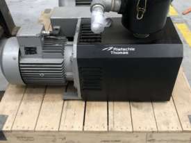 C114762 Reitschle Thomas VC100 VacFox Vacuum Pump  - picture0' - Click to enlarge