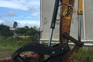 GARDNER ENGINEERING - 40T Thumb Hitch Pivot style