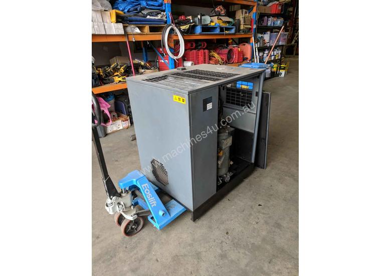 caption Atlas Copco Compressor