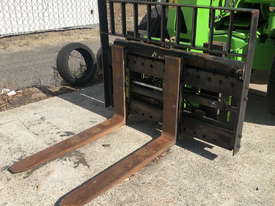 Merlo ZM3 Fork Positioner & Side-shift Carriage P60.10 - picture0' - Click to enlarge