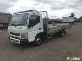 2014 Mitsubishi Canter FE 515 - picture2' - Click to enlarge