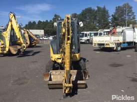 Komatsu PC35MR-2 - picture1' - Click to enlarge