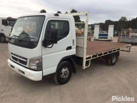 2009 Mitsubishi Canter Fuso - picture2' - Click to enlarge