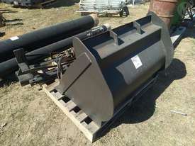 Custom Bucket And Wood Splitter - picture1' - Click to enlarge