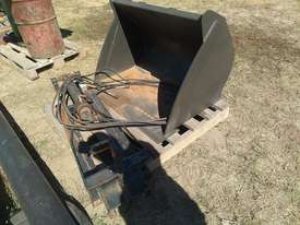 Custom Bucket And Wood Splitter - picture2' - Click to enlarge