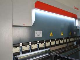 DURMA ADS 30220 Press Brake - picture0' - Click to enlarge
