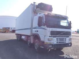 2000 Volvo FM7 - picture0' - Click to enlarge
