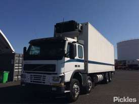 2000 Volvo FM7 - picture2' - Click to enlarge