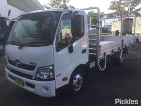 2017 Hino 300 616 - picture2' - Click to enlarge