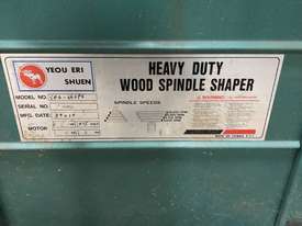YES HEAVY DUTY SPINDLE MOULDER WITH FEEDER - picture0' - Click to enlarge