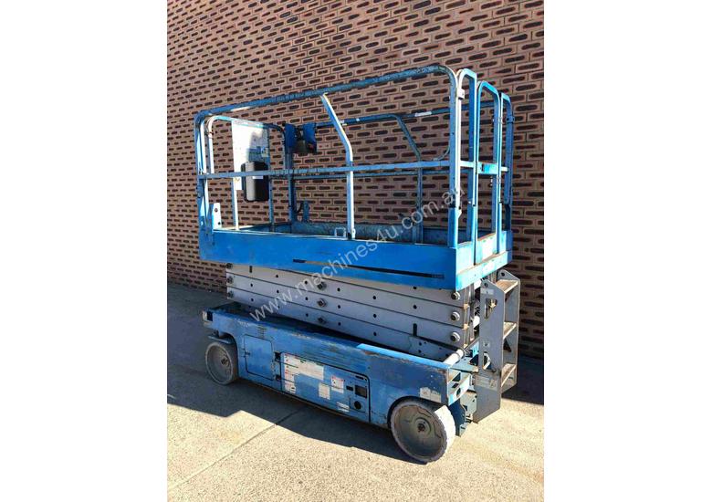 caption SCISSOR LIFT GENIE 26FT USED - GS2646