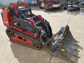 Used Toro TX1000 Mini Loader - picture1' - Click to enlarge